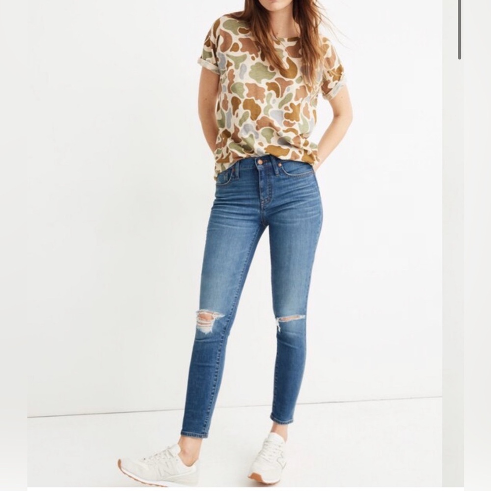 Madewell- 9" Mid-Rise Skinny Crop Jeans in Delmar Wash: Eco Edition - Size 26